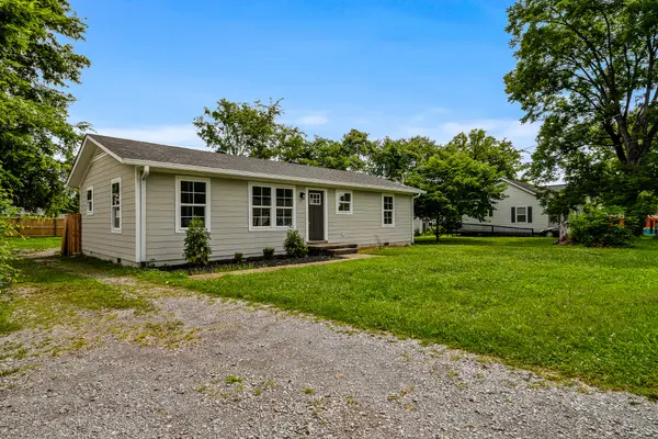812 Sunrise St, Murfreesboro, TN 37130