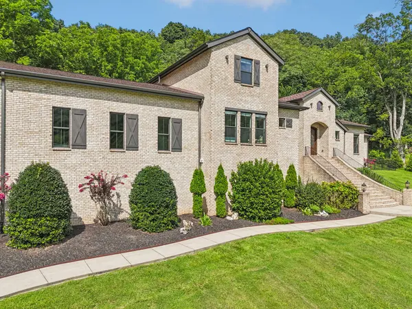 7433 Magnolia Valley Dr, Eagleville, TN 37060
