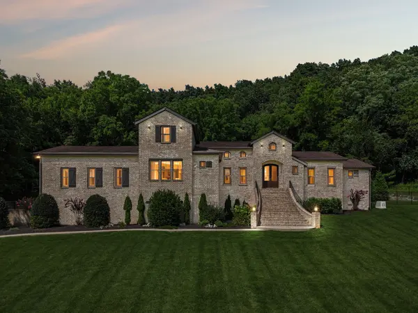 7433 Magnolia Valley Dr, Eagleville, TN 37060