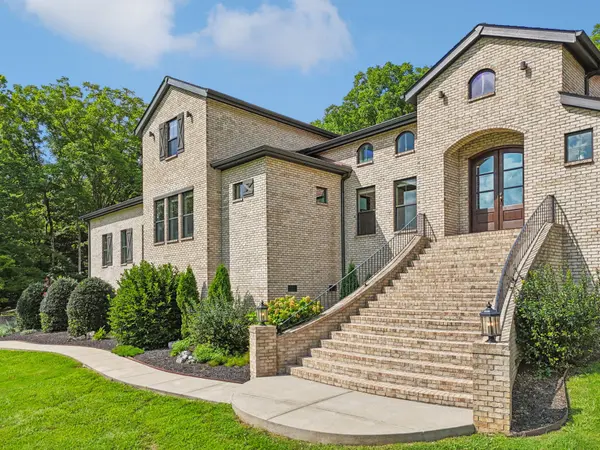 7433 Magnolia Valley Dr, Eagleville, TN 37060