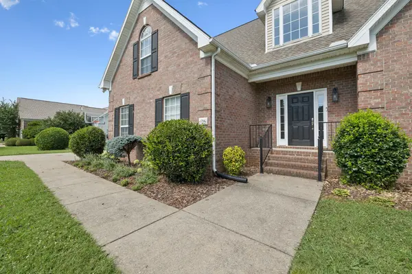 1704 Satterfield Ct, Murfreesboro, TN 37128