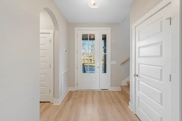 112 Trefethen Dr, White House, TN 37188