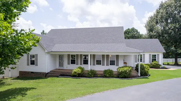 136 Eiffel Tower Ln,  Paris,  TN 38242