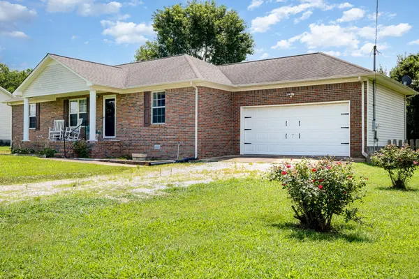 2308 Forrest Fields Dr, Chapel Hill, TN 37034