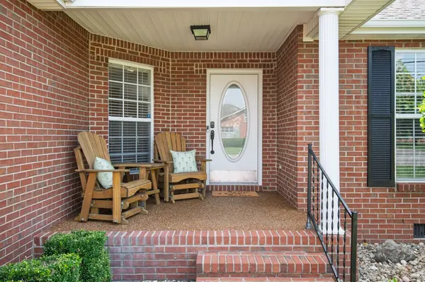 1040 Savannah Ave, Gallatin, TN 37066