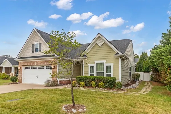 2827 Kellner Dr, Murfreesboro, TN 37128