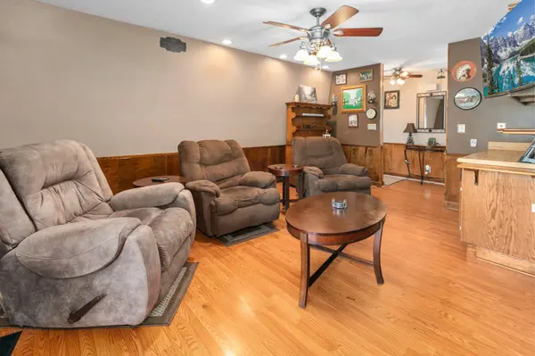 5215 Meadowwood Dr, Bon Aqua, TN 37025