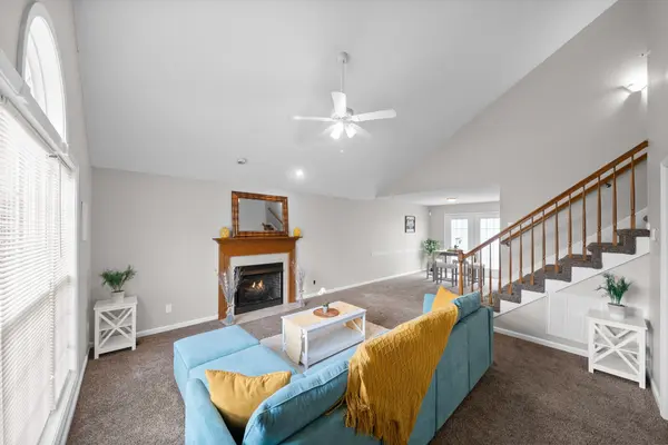 902 Fisher Ct, Clarksville, TN 37042