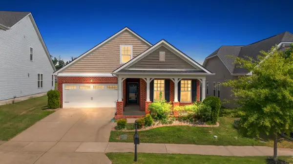 2832 Whitebirch Dr, Hermitage, TN 37076