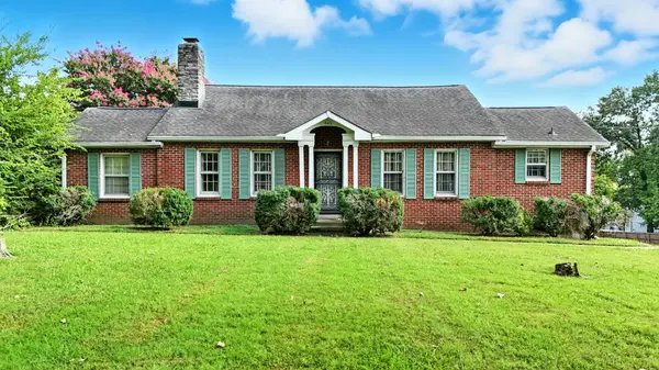945 Inverness Ave, Nashville, TN 37204