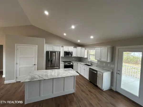 906 Colby Circle, Crossville, TN 38571
