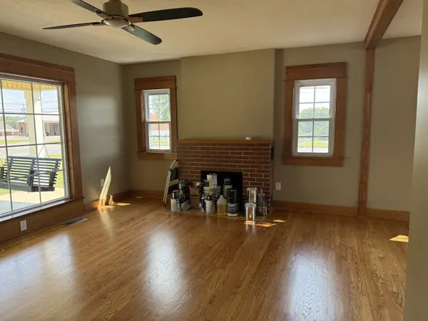 201 Parkes Ave, Lawrenceburg, TN 38464