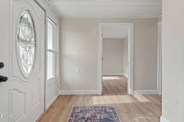 6617 Washington Pike, Knoxville, TN 37918
