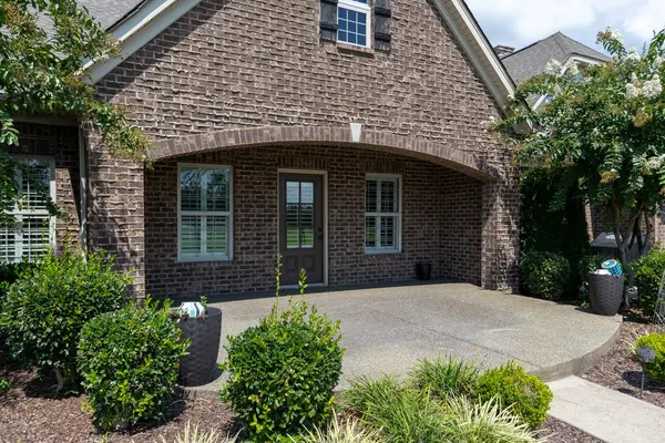 266 Bellingdon Dr, Gallatin, TN 37066