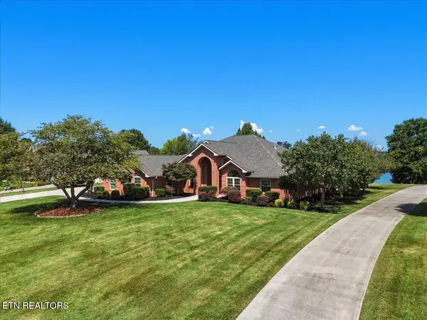 2360 Wild Pear Tr, Dandridge, TN 37725