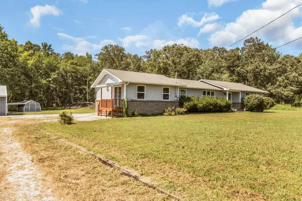 320 Ridgewood Dr, Manchester, TN 37355