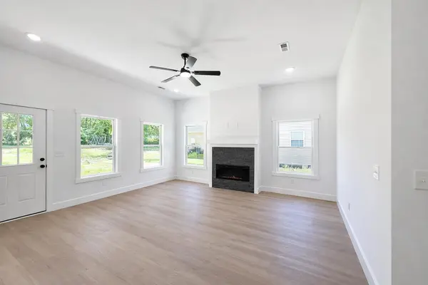 179 Cedar AVE, Wellford, SC 29385