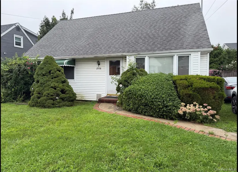 2958 Oceanside RD, Oceanside, NY 11572