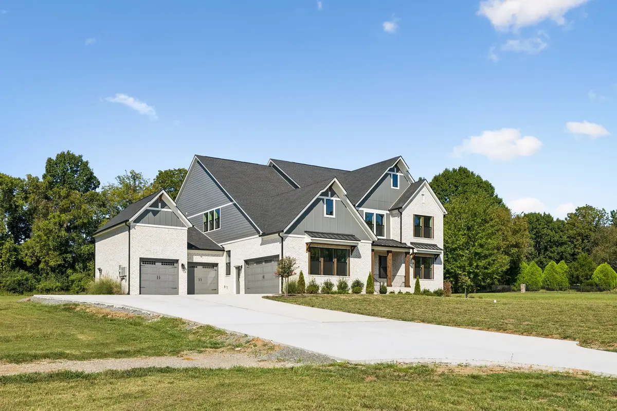 1709 Wilson Pike, Brentwood, TN 37027