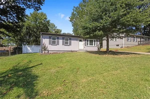 4634 N Denver AVE, Kansas City, MO 64117