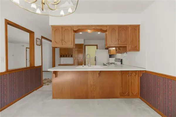 8202 NW Bradford CT, Kansas City, MO 64151