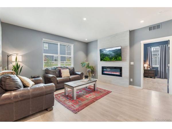 4664 Cattle Cross, Castle Rock, CO 80104