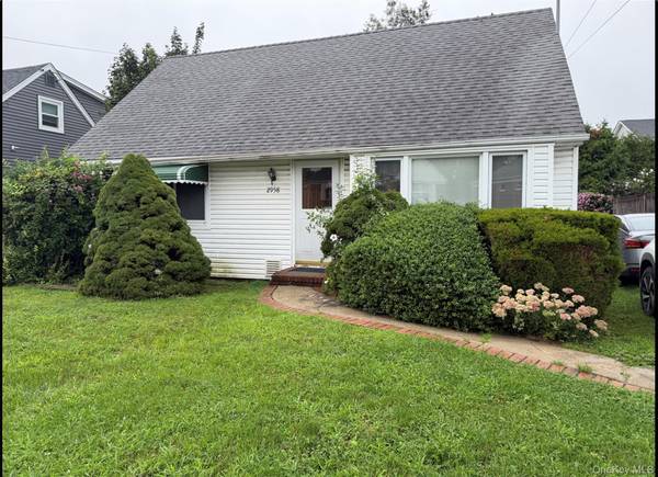 2958 Oceanside RD, Oceanside, NY 11572