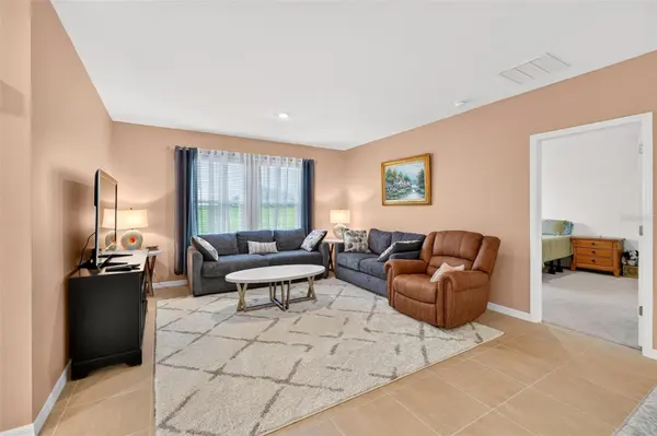 7412 CAPSTONE DR, Groveland, FL 34736