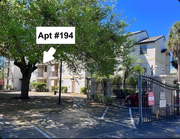 1972 LAKE ATRIUMS CIR #194, Orlando, FL 32839