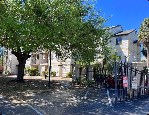 1972 LAKE ATRIUMS CIR #194, Orlando, FL 32839
