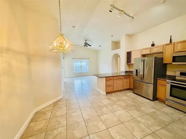4647 EAGLE PEAK DR, Kissimmee, FL 34746