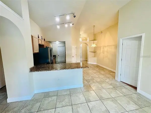 4647 EAGLE PEAK DR, Kissimmee, FL 34746