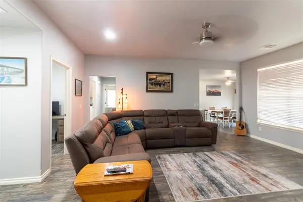 2755 S County Line AVE, Blanchard, OK 73010