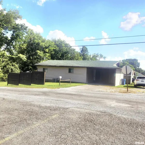 1209 PINE AVE, Johnston City, IL 62951