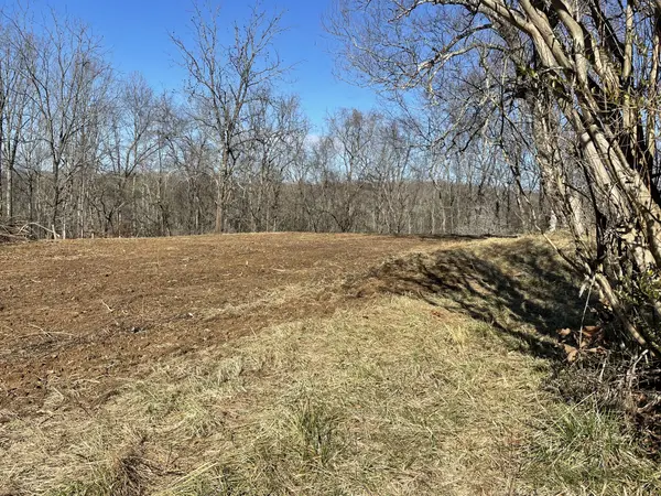 669 Glenn Springs Rd, Lawrenceburg, TN 38464