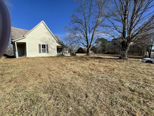 669 Glenn Springs Rd, Lawrenceburg, TN 38464