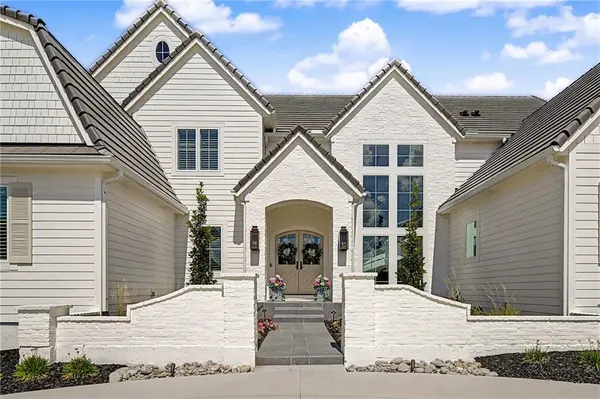 16801 Barton ST, Overland Park, KS 66062