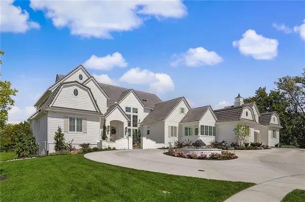 16801 Barton ST, Overland Park, KS 66062