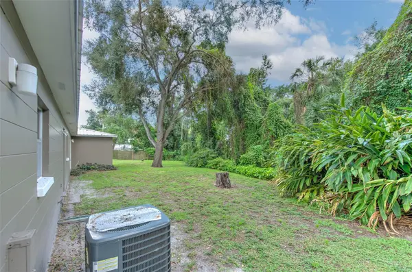 8825 COBB RD, Riverview, FL 33578