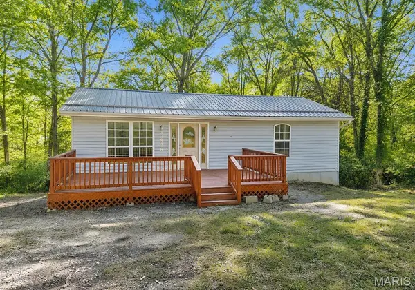 13546 E Sunrise Lake DR, De Soto, MO 63020