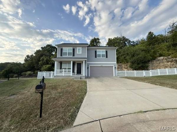 5237 N Bellerieve LN, Imperial, MO 63052