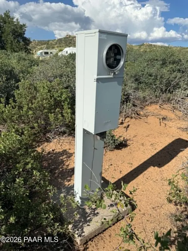 1925 N Gallian Fox, Dewey-humboldt, AZ 86327