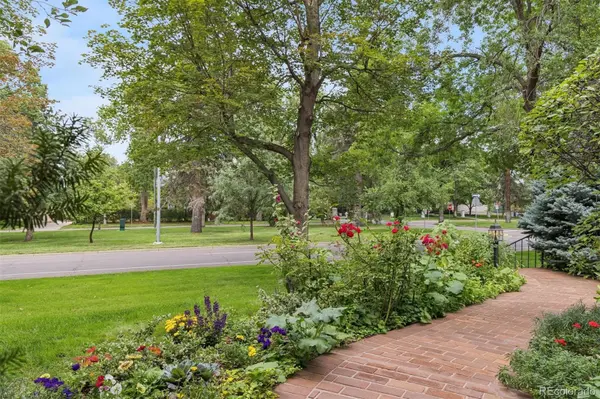 4330 E 6th Avenue Pkwy, Denver, CO 80220