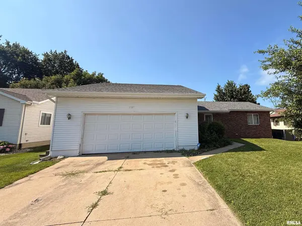 2099 Barding AVE, Decatur, IL 62526