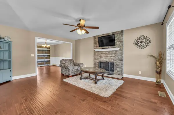 844 E ACCIPITER CIRCLE, Clarksville, TN 37043