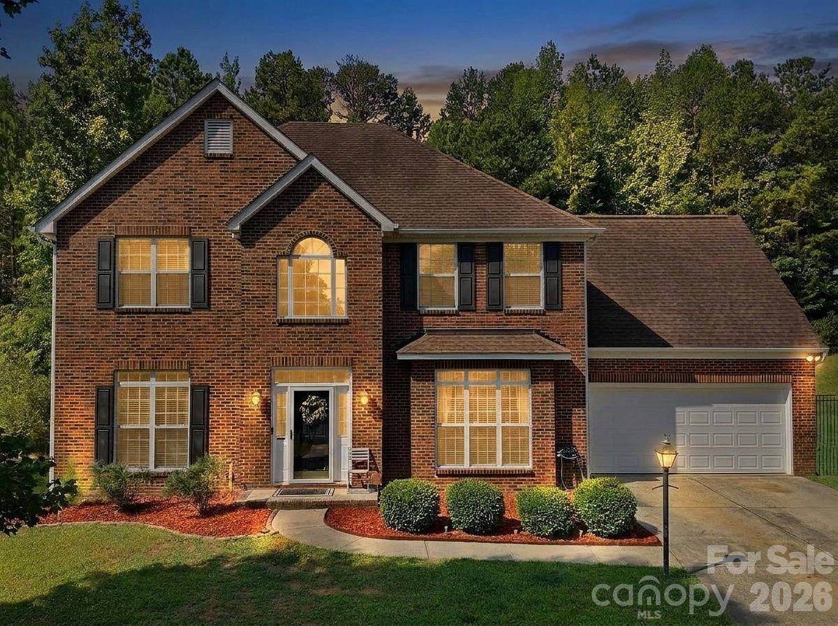 1946 Wilrose PL, Matthews, NC 28105