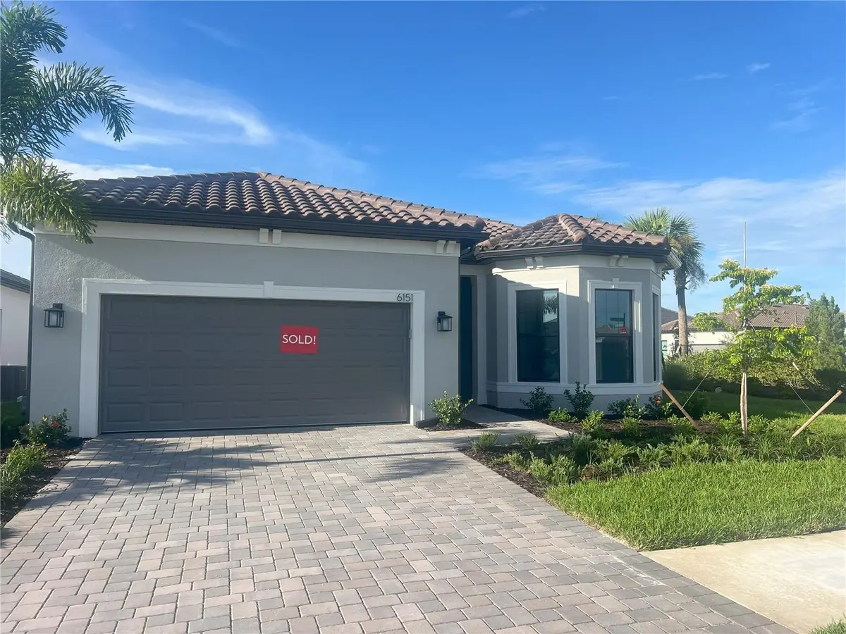 6151 WINDING PINE DR, Nokomis, FL 34275