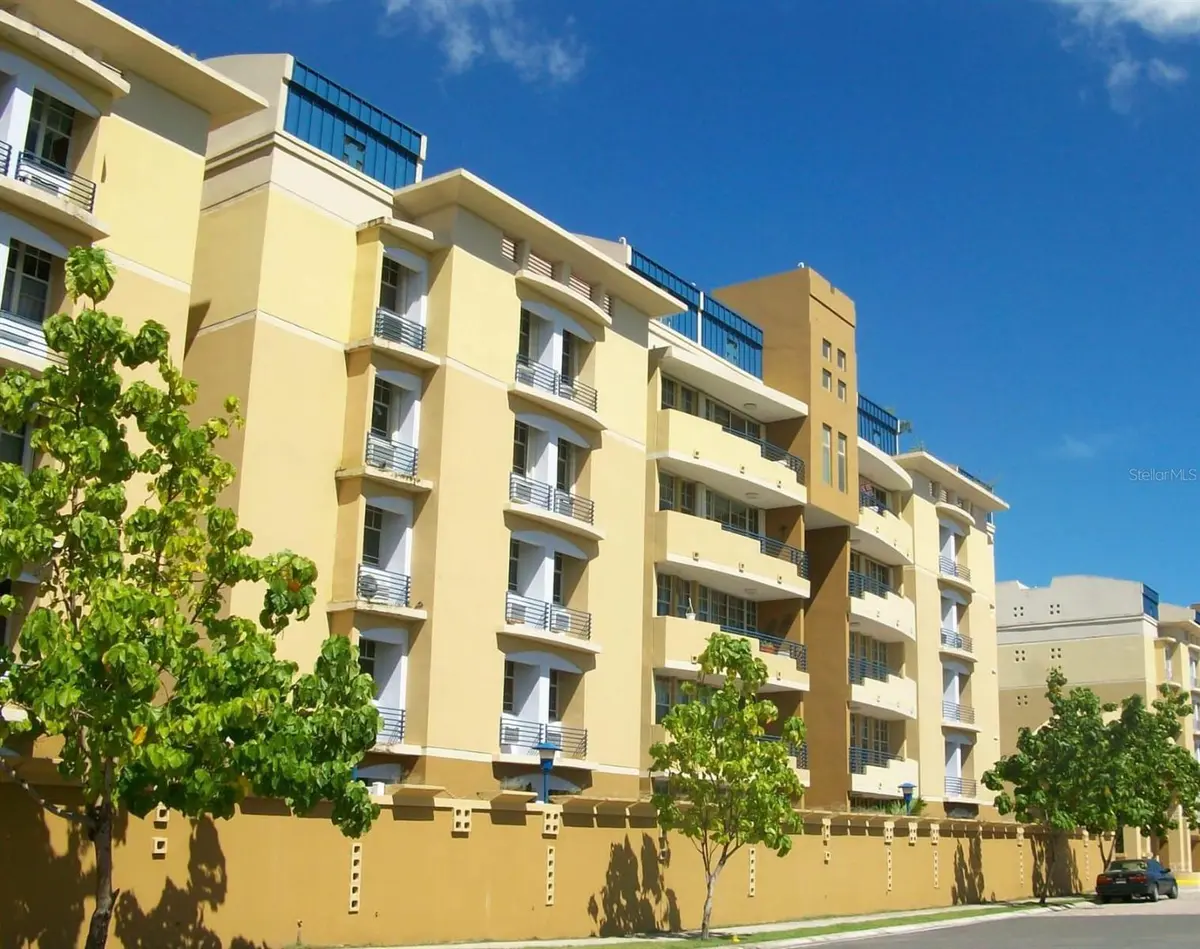 2-502 VALLE SANTA CECILIA #502, Caguas, PR 00725