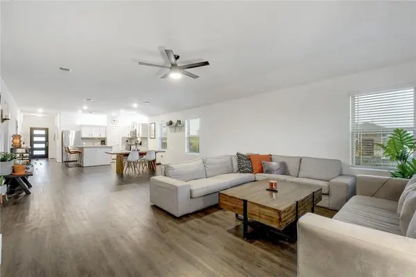 15400 Summer Ray DR, Del Valle, TX 78617