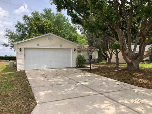 307 SANTA CLARA CIR, Lady Lake, FL 32159